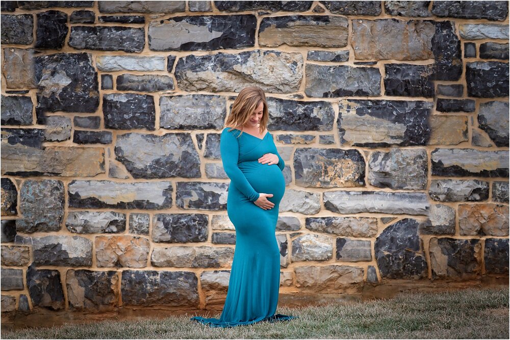 Brady_Maternity_Photography_Harrisonburg_VA_0007.jpg