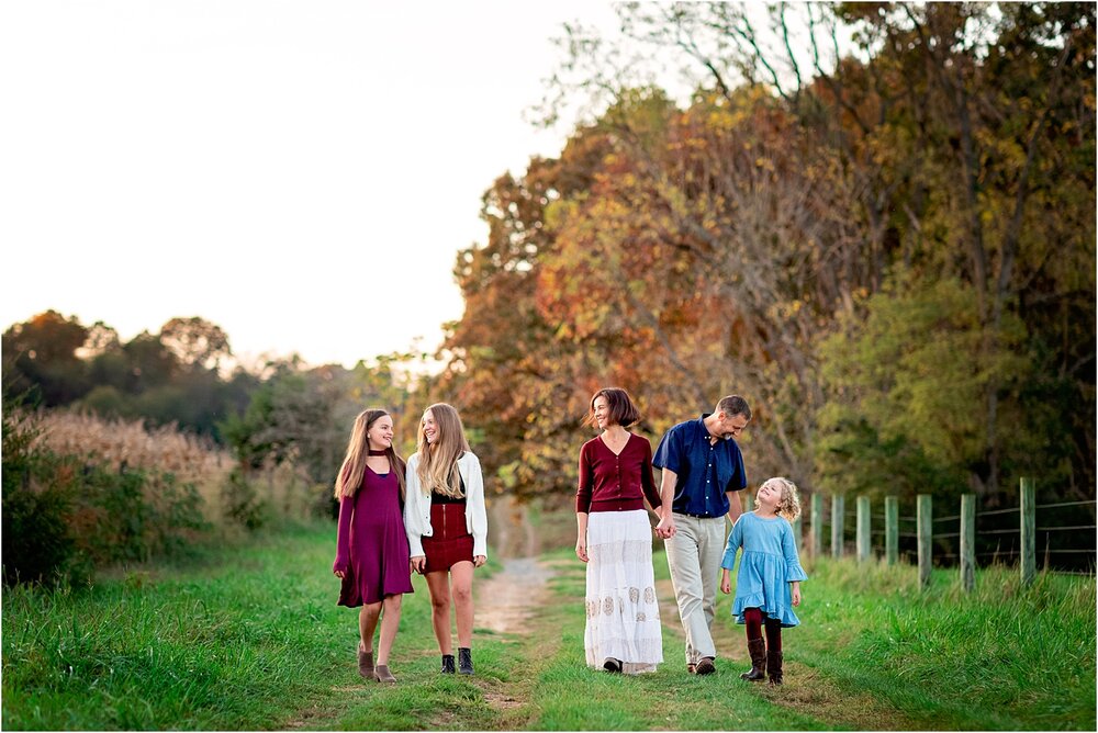 Beautiful Fall family photo near Harrisonburg, VA